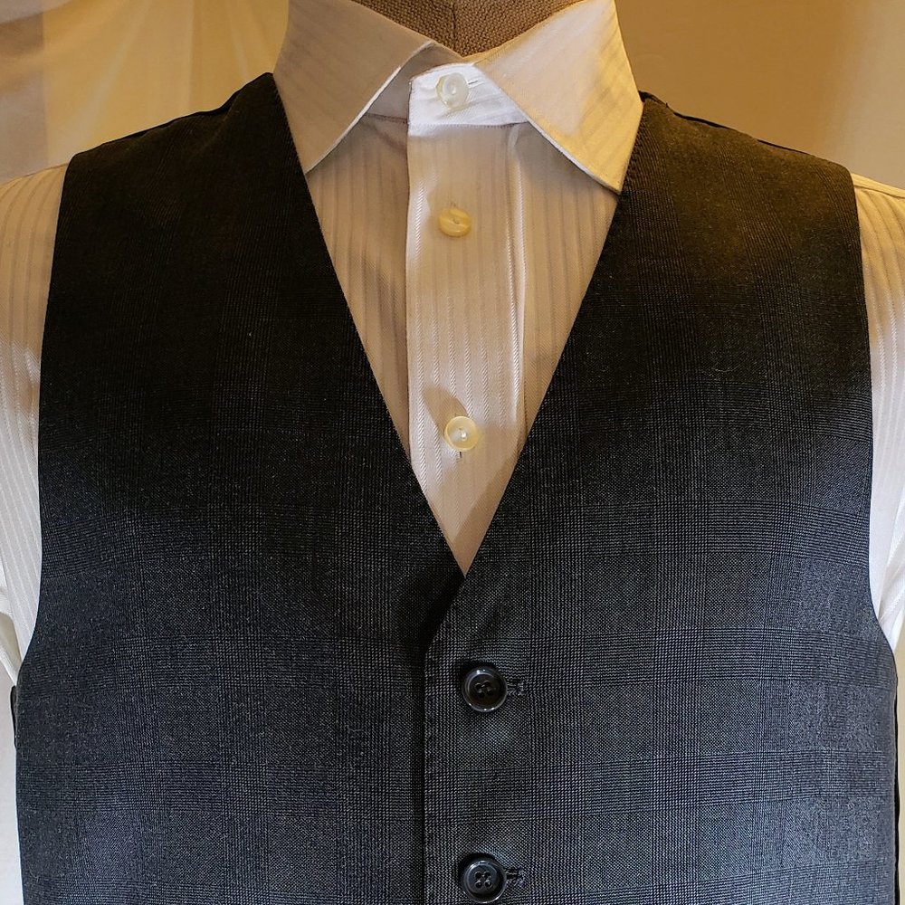 Bertolini NWOT Charcoal Plaid Vest 40R and 50R